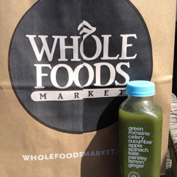 Photo taken at Whole Foods Market by Linda H. on 4/17/2012-加利福尼亚州埃尔塞贡多塞普尔维达大道760 Photo taken at Whole Foods Market by Linda H. on 4/17/2012