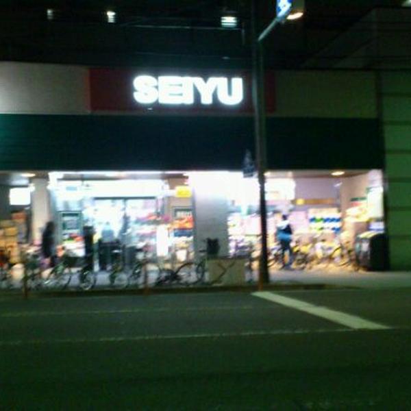 Photo taken at SEIYU 北仙台店 by KOOL on 12/11/2011