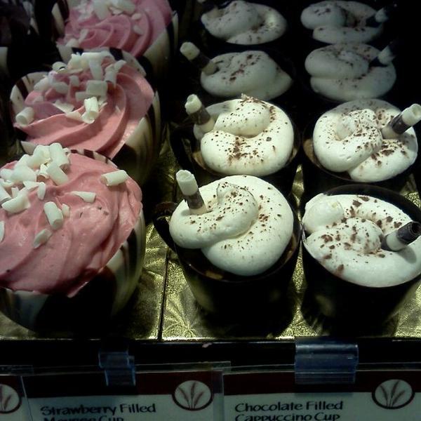 Photo taken at Whole Foods Market by AJ t. on 11/8/2012-佛罗里达州杰克逊维尔圣何塞大道10601 Photo taken at Whole Foods Market by AJ t. on 11/8/2012