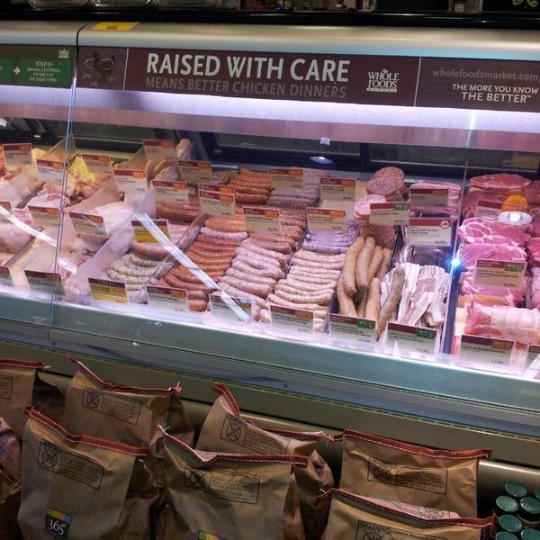 Photo taken at Whole Foods Market by Catherine S. on 4/21/2013-佛罗里达州杰克逊维尔圣何塞大道10601 Photo taken at Whole Foods Market by Catherine S. on 4/21/2013