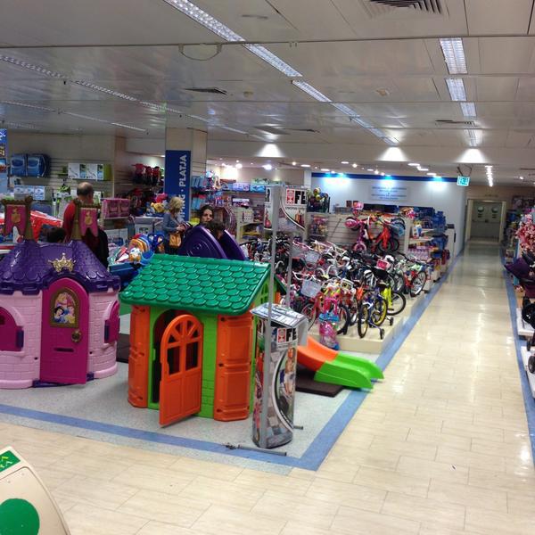 Photo taken at El Corte Inglés by Enric N. on 4/27/2013