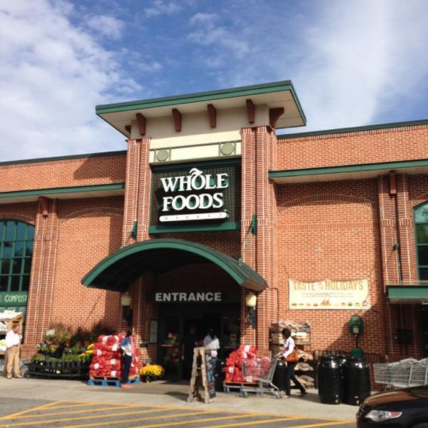Photo taken at Whole Foods Market by Tony Polo J. on 11/5/2012-佐治亚州亚特兰大650庞塞·德莱昂大道东北650 Photo taken at Whole Foods Market by Tony Polo J. on 11/5/2012