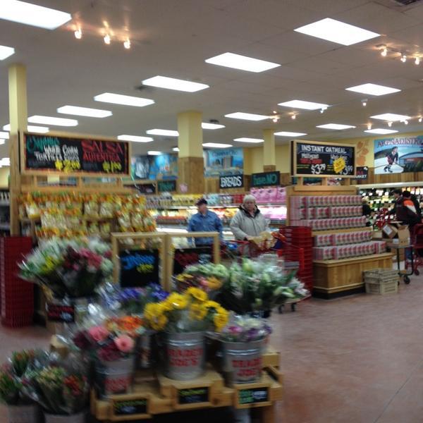 Photo taken at Trader Joe's by i am g ™. on 1/9/2014