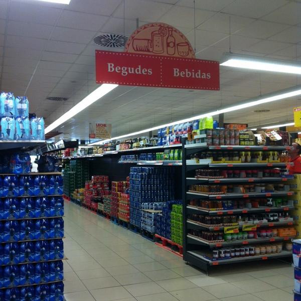 Photo taken at Mercadona by David on 5/28/2014