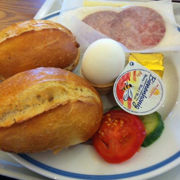 REWE Haase Rathaus-Center 德国北威州哈姆劳滕施特劳赫街55号