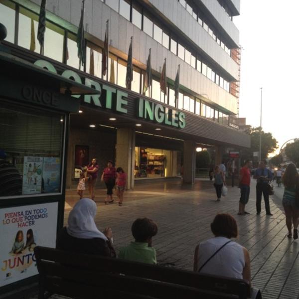 Photo taken at El Corte Inglés by Victoria on 7/6/2012-西班牙安达鲁西亚塞维利亚蒙托托路122-128 Photo taken at El Corte Inglés by Victoria on 7/6/2012