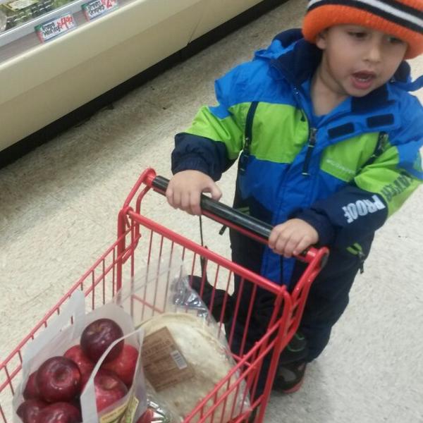 Photo taken at Trader Joe's by Dianne -美国伊利诺斯州丹尼森市奥格登大道122 Photo taken at Trader Joe's by Dianne