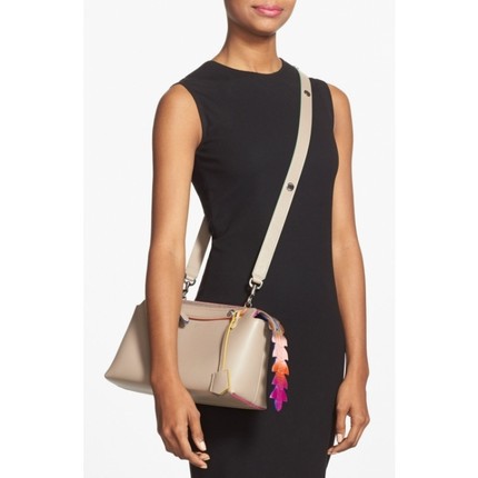 FENDI/芬迪 女包 女式单肩包 Q01876172