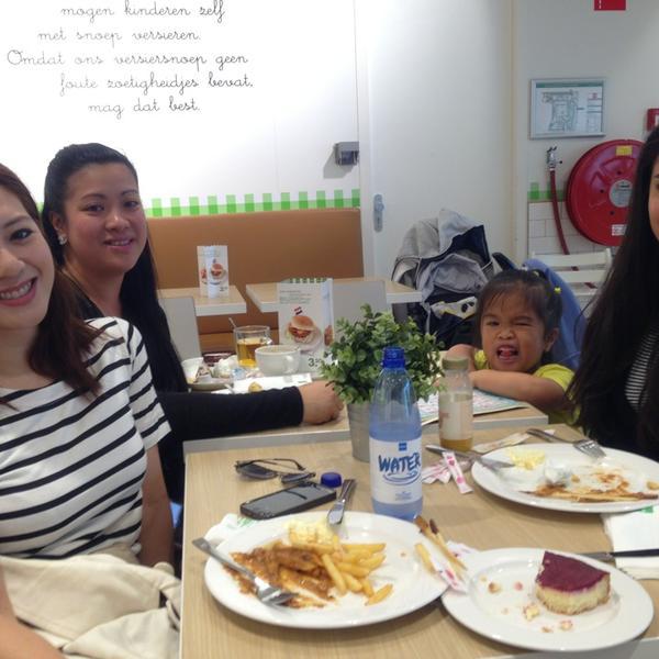 Photo taken at HEMA by Irene M. on 10/19/2014-荷兰南荷兰省鹿特丹市中心广场2号 Photo taken at HEMA by Irene M. on 10/19/2014