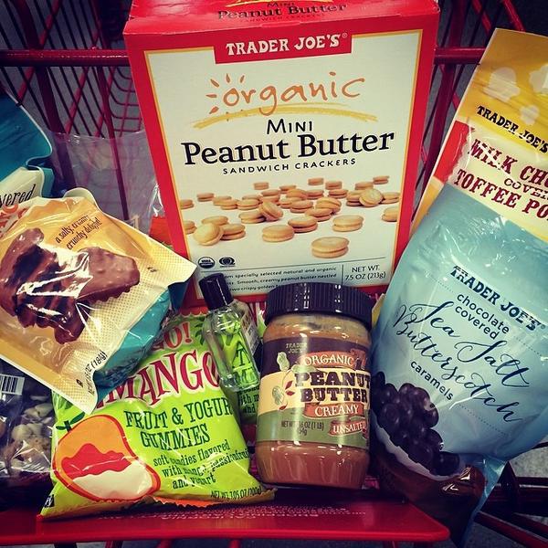 Photo taken at Trader Joe's by Aya N. on 4/16/2014-加尼福尼亚 圣安娜布里斯托尔街3329(西麦克阿瑟大道) Photo taken at Trader Joe's by Aya N. on 4/16/2014