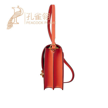 Hermes Parfums/爱马仕女包16春款时尚牛皮口盖单肩包H069551CP8V Hermes Parfums/爱马仕女包16春款时尚牛皮口盖单肩包H069551CP8V