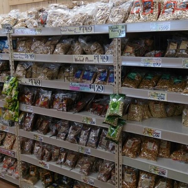 Photo taken at Trader Joe's by mizuman on 6/18/2013-美国加利福尼亚州圣荷西科尔曼大道635 Photo taken at Trader Joe's by mizuman on 6/18/2013