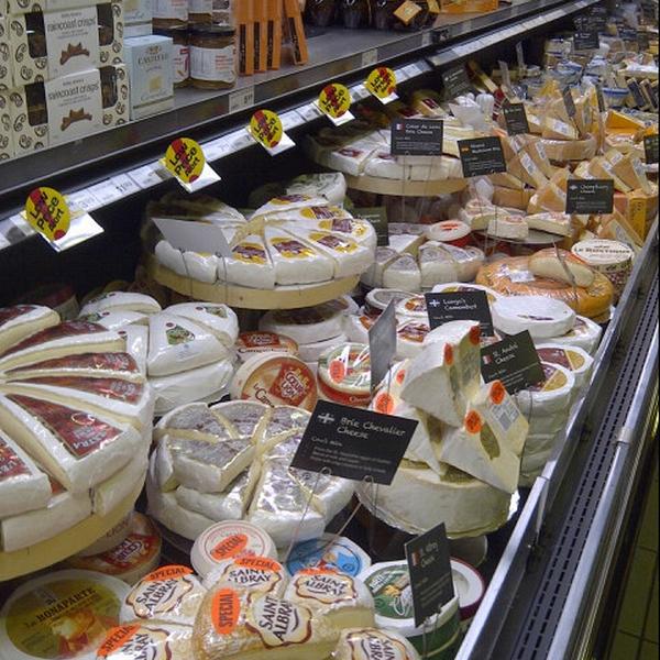 Photo taken at Longo's Boxgrove by Daniel D. on 7/27/2012-加拿大万锦市同溪街道98 Photo taken at Longo's Boxgrove by Daniel D. on 7/27/2012