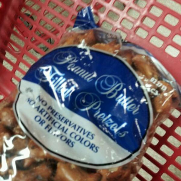 Photo taken at Trader Joe's by Matthew T. on 3/19/2012-美国加利福尼亚州欧申赛德远景路2570 Photo taken at Trader Joe's by Matthew T. on 3/19/2012