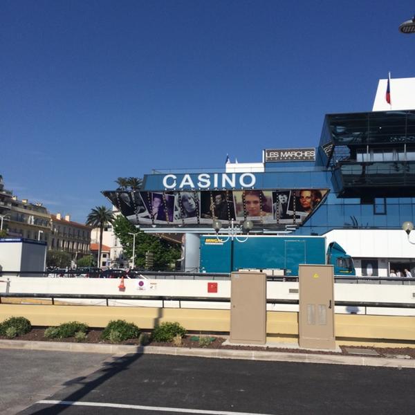 Photo taken at Casino Barriere les Princes - Le Croisette by Mohamed B. on 5/9/2014-法国普罗旺斯阿尔卑斯戛纳海滨大道 Photo taken at Casino Barriere les Princes - Le Croisette by Mohamed B. on 5/9/2014