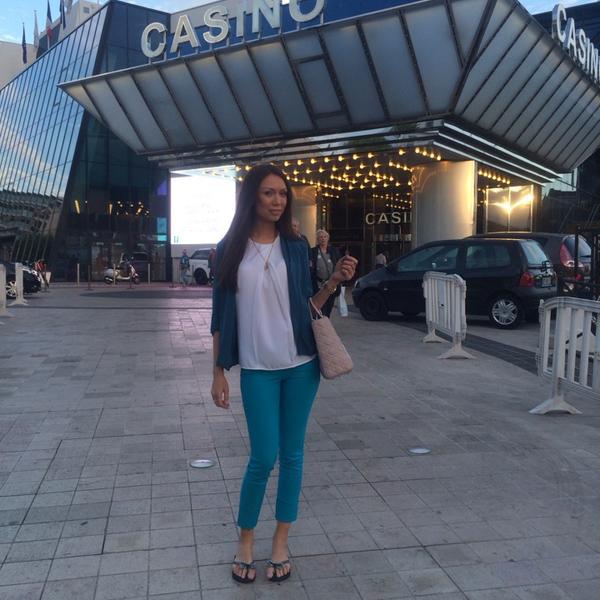 Photo taken at Casino Barriere les Princes - Le Croisette by Naty N. on 5/6/2014-法国普罗旺斯阿尔卑斯戛纳海滨大道 Photo taken at Casino Barriere les Princes - Le Croisette by Naty N. on 5/6/2014