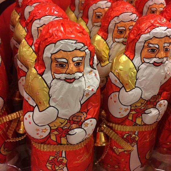 Photo taken at EDEKA Simmel by Collin C. on 12/21/2013-德国巴伐利亚沃夫特斯优大道110 Photo taken at EDEKA Simmel by Collin C. on 12/21/2013