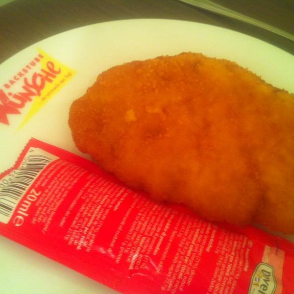 Photo taken at EDEKA Simmel by Bondt on 1/3/2014-德国巴伐利亚沃夫特斯优大道110 Photo taken at EDEKA Simmel by Bondt on 1/3/2014