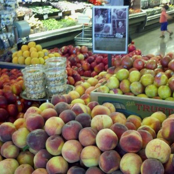 Photo taken at Whole Foods Market by Celeste Z. on 8/21/2011-康涅狄格西哈特福德雷蒙路50(新街与艾沙姆街间) Photo taken at Whole Foods Market by Celeste Z. on 8/21/2011