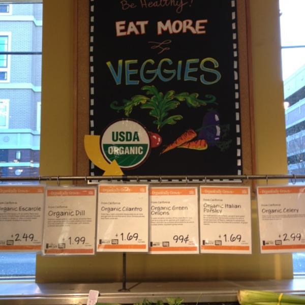 Photo taken at Whole Foods Market by Celeste Z. on 3/14/2012-康涅狄格西哈特福德雷蒙路50(新街与艾沙姆街间) Photo taken at Whole Foods Market by Celeste Z. on 3/14/2012