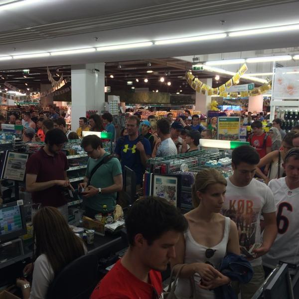 Photo taken at Merkur Ihr Markt by mario ★ r. on 6/7/2014-奥地利维也纳奥林匹亚广场2 Photo taken at Merkur Ihr Markt by mario ★ r. on 6/7/2014