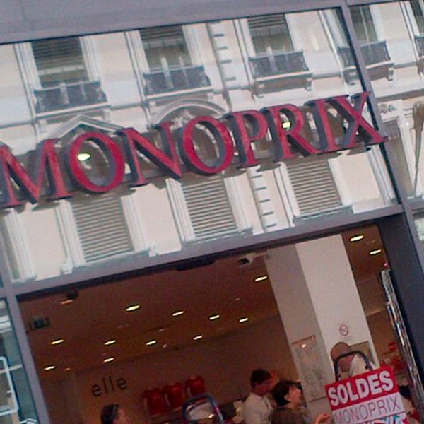 Photo taken at Monoprix by Tadzio on 7/18/2012