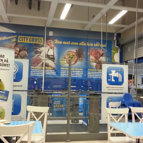 Photo taken at City Gross Häggvik by Youcef A. on 4/28/2013