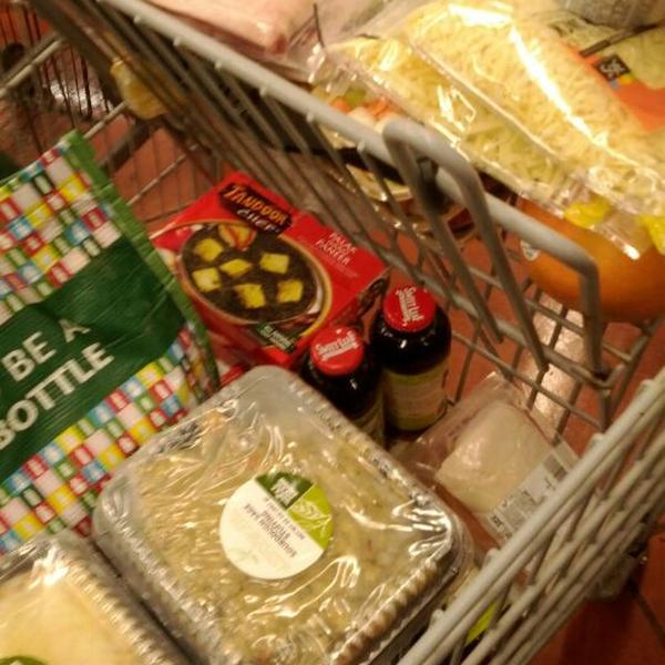 Photo taken at Whole Foods Market by Cliff H. on 12/24/2011-美国田纳西州孟菲斯白杨大道5014(位于门登霍尔路) Photo taken at Whole Foods Market by Cliff H. on 12/24/2011