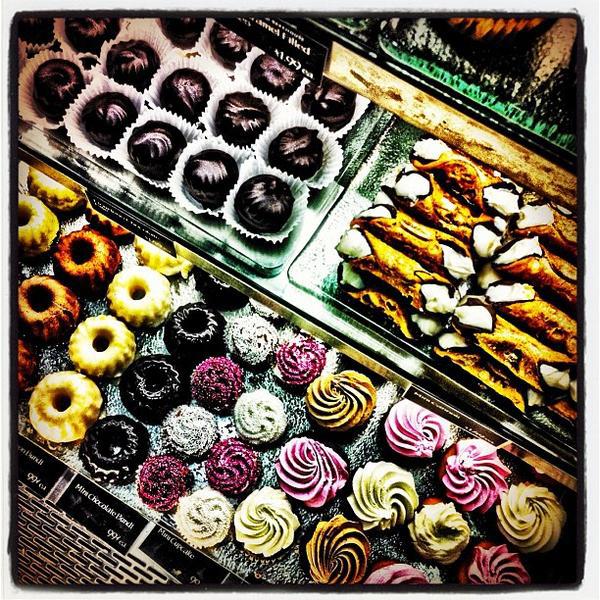 Photo taken at Whole Foods Market by Leanna K. on 3/3/2012-俄勒冈州俄克拉荷马市北西大街(北克拉森大道)6001 Photo taken at Whole Foods Market by Leanna K. on 3/3/2012