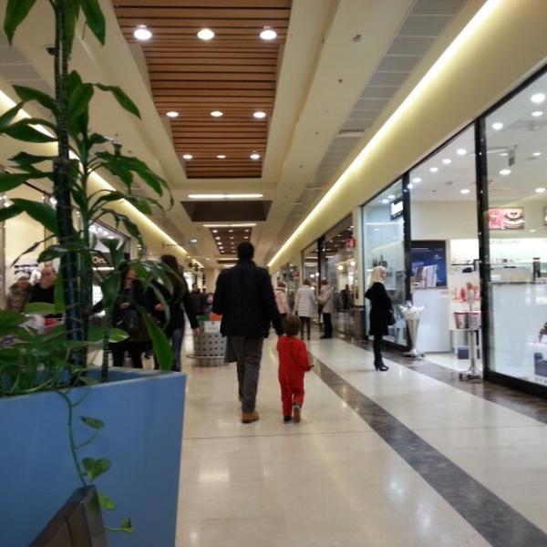 Photo taken at Centro Commerciale Auchan Monza by Federico F. on 2/10/2013-意大利伦巴第蒙扎拉里奥路17 Photo taken at Centro Commerciale Auchan Monza by Federico F. on 2/10/2013