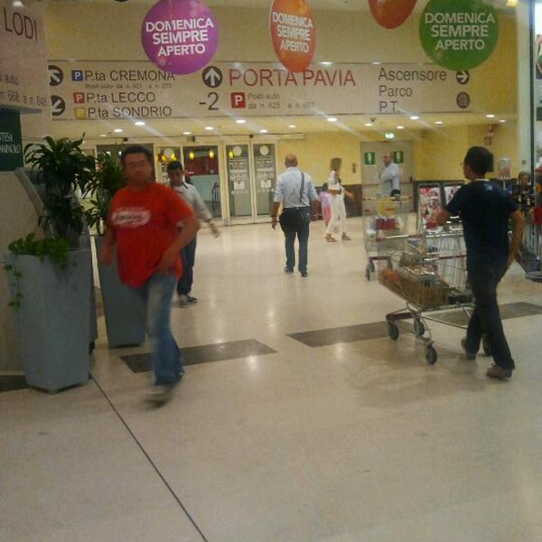 Photo taken at Centro Commerciale Auchan Monza by Flavio P. on 9/12/2012