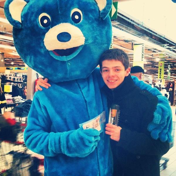 Photo taken at Auchan by Alexandre L. on 3/2/2012-法国北部欧布尔丹首都区352号 Photo taken at Auchan by Alexandre L. on 3/2/2012