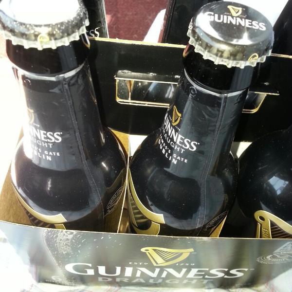 Photo taken at LCBO by Ian G. on 4/9/2013-加拿大布兰普顿机场路 Photo taken at LCBO by Ian G. on 4/9/2013