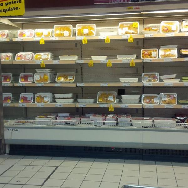 Photo taken at Auchan Napoli Argine by Vittorio C. on 2/14/2014