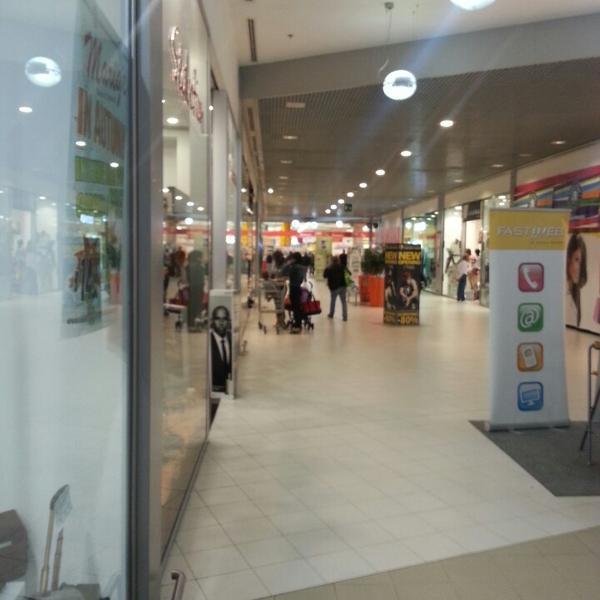 Photo taken at Auchan Napoli Argine by Danilo ✌ on 11/2/2013