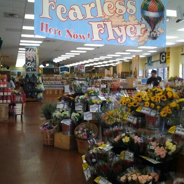 Photo taken at Trader Joe's by Johanna J. on 5/1/2013-美国威斯康辛州格伦代尔华盛顿港路北5600 Photo taken at Trader Joe's by Johanna J. on 5/1/2013