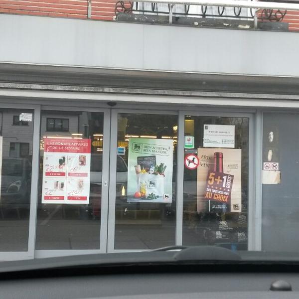 Photo taken at Proxy Delhaize by Sergio S. on 3/16/2014