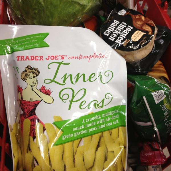 Photo taken at Trader Joe's by Lala L. on 3/7/2013-美国加利福尼亚州圣地亚哥石榴石大道1211 Photo taken at Trader Joe's by Lala L. on 3/7/2013