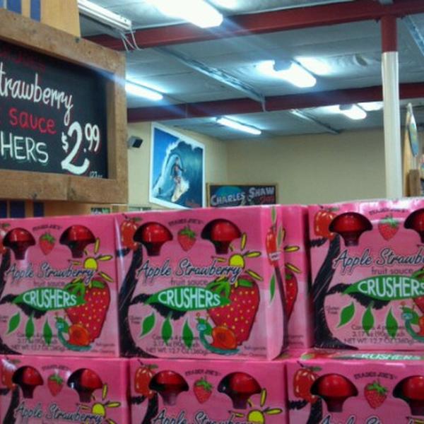 Photo taken at Trader Joe's by Comic-Con G. on 2/18/2013-美国加利福尼亚州圣地亚哥石榴石大道1211 Photo taken at Trader Joe's by Comic-Con G. on 2/18/2013