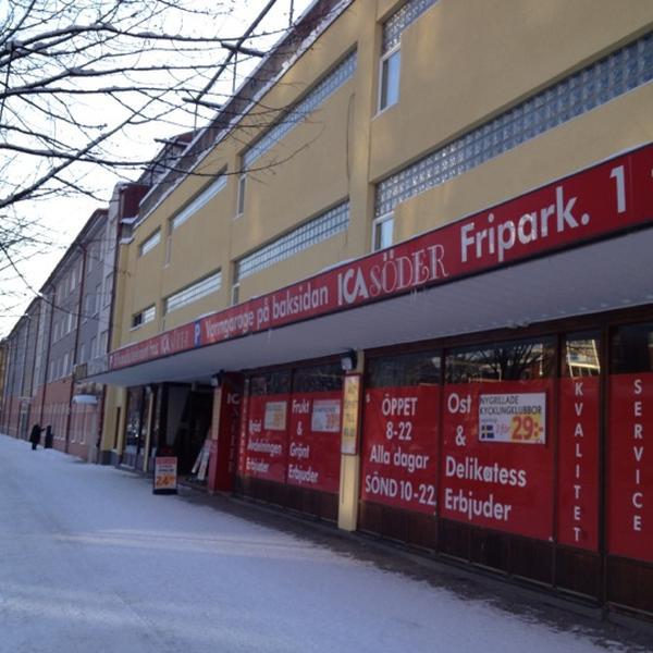 Photo taken at ICA Söder by Stefan A. on 2/4/2012