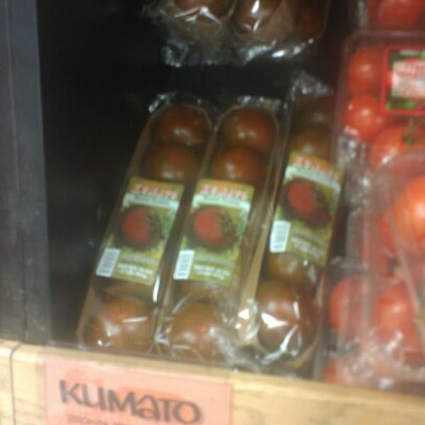 Photo taken at Trader Joe's by Tricia B. on 11/27/2012-美国华盛顿州布里恩第一大道南15868 Photo taken at Trader Joe's by Tricia B. on 11/27/2012