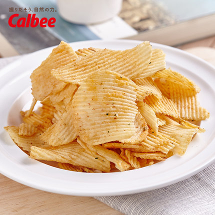 Calbee/卡乐B/卡乐比 日本进口休闲零食 披萨味薯片63gx2