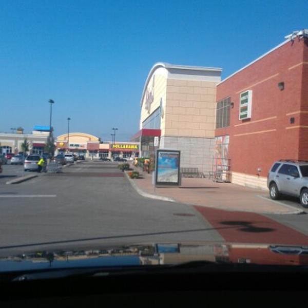 Photo taken at Longo's Boxgrove by Rawle R. on 8/28/2012-加拿大万锦市同溪街道98 Photo taken at Longo's Boxgrove by Rawle R. on 8/28/2012