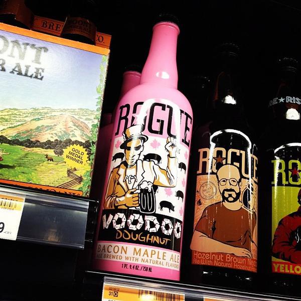 Photo taken at Whole Foods Market by David L. on 4/2/2012-加尼福尼亚蒙特雷德尔蒙特康涅狄格800(在穆拉斯大道) Photo taken at Whole Foods Market by David L. on 4/2/2012