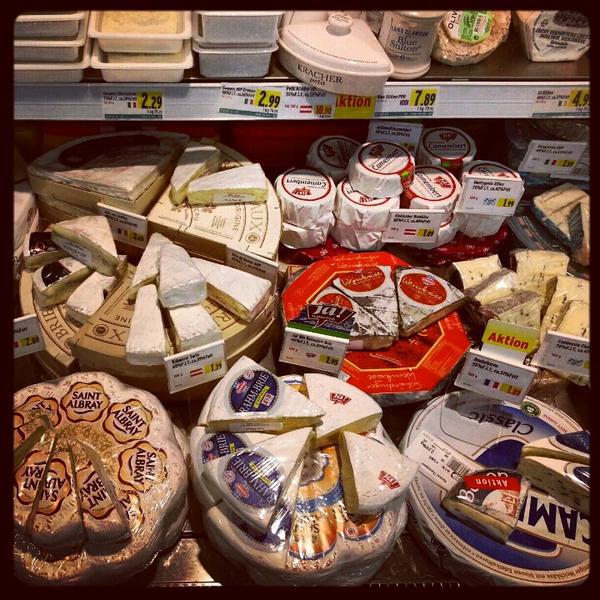 Photo taken at MERKUR by Eaglepowder on 11/14/2012