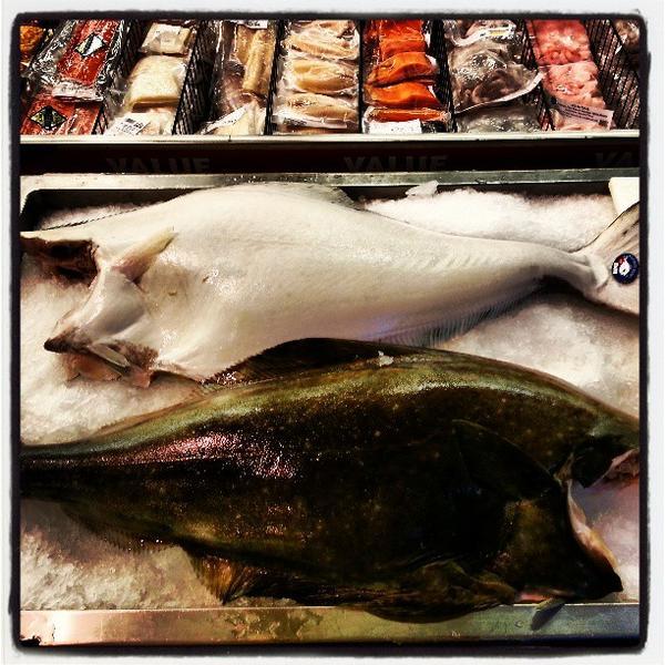 Photo taken at Whole Foods Market by DrDREAM on 4/12/2013-美国加利福尼亚州圣塔克拉利塔瓦伦西亚大道24130 Photo taken at Whole Foods Market by DrDREAM on 4/12/2013