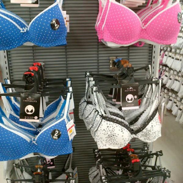 Kmart超市甘比尔山店 南澳州芒特甘比尔海伦街21号