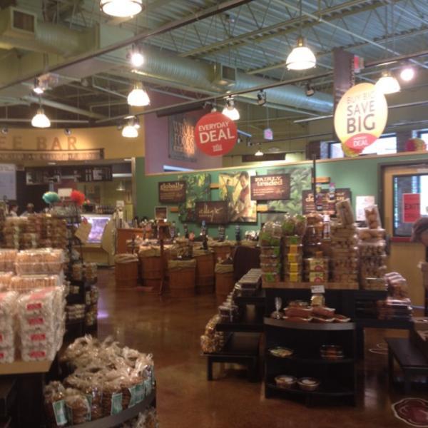Photo taken at Whole Foods Market by Lindsey on 6/7/2012-美国康涅狄格州西港后道西399 Photo taken at Whole Foods Market by Lindsey on 6/7/2012