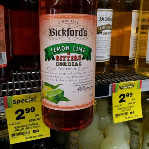 Photo taken at Woolworths by Noora H. on 10/17/2012-澳大利亚昆士兰州布里斯班皇后街259 Photo taken at Woolworths by Noora H. on 10/17/2012