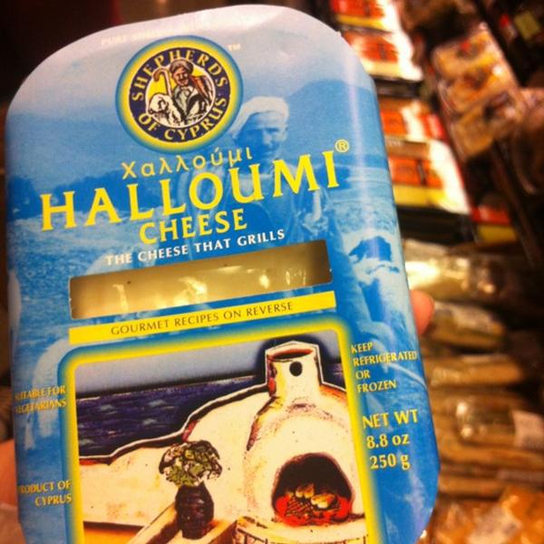 Photo taken at Whole Foods Market by Bree S. on 3/24/2012-康涅狄格西哈特福德雷蒙路50(新街与艾沙姆街间) Photo taken at Whole Foods Market by Bree S. on 3/24/2012